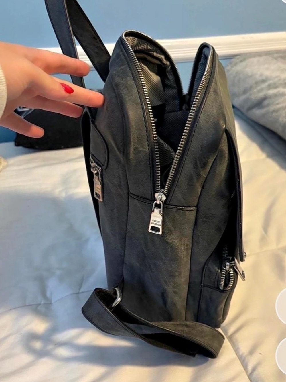 Steve Madden Backpack - Picture 5 of 5